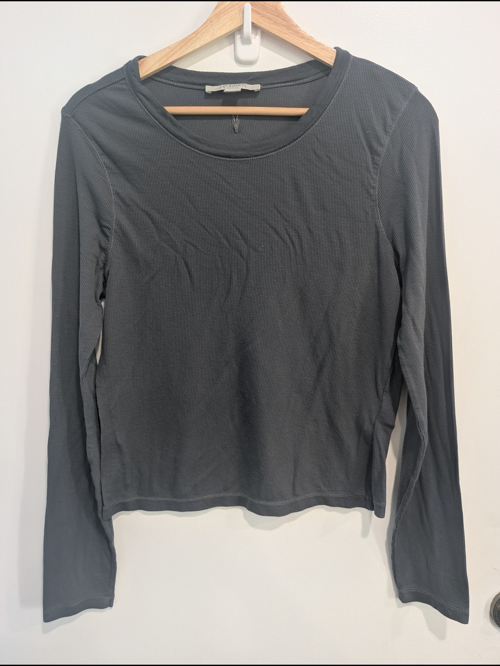 All Saints Long-Sleeve Ribbed Tee in Charcoal Gray Size Large